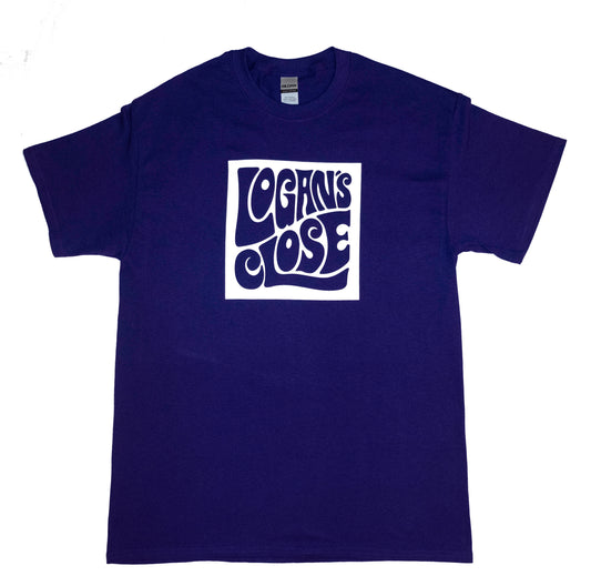 Camiseta con logo Logan's Close - Púrpura/Blanco